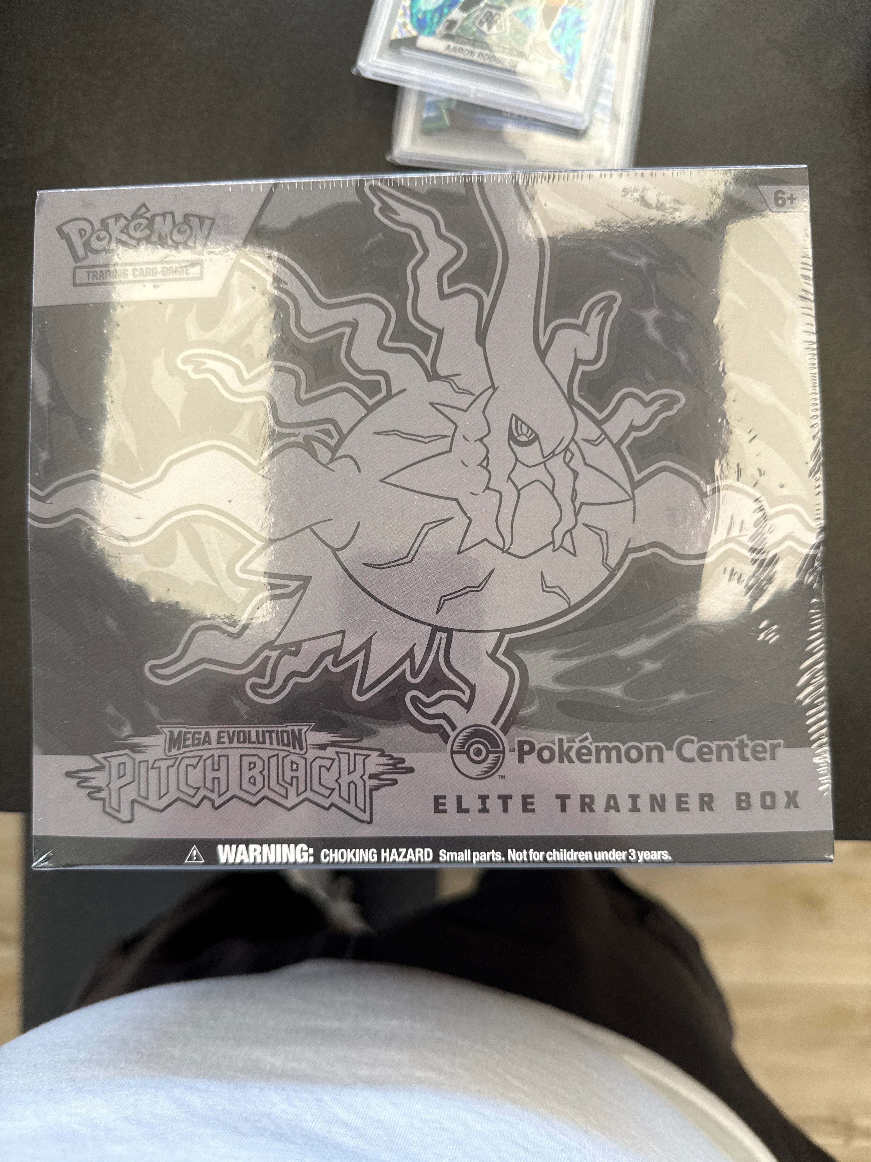 Pitch black pokemon center ETB