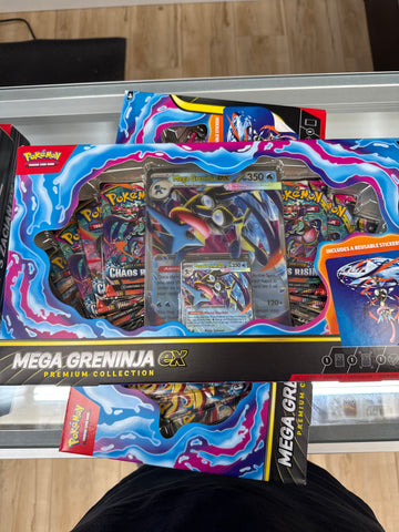 Mega Greninja EX box